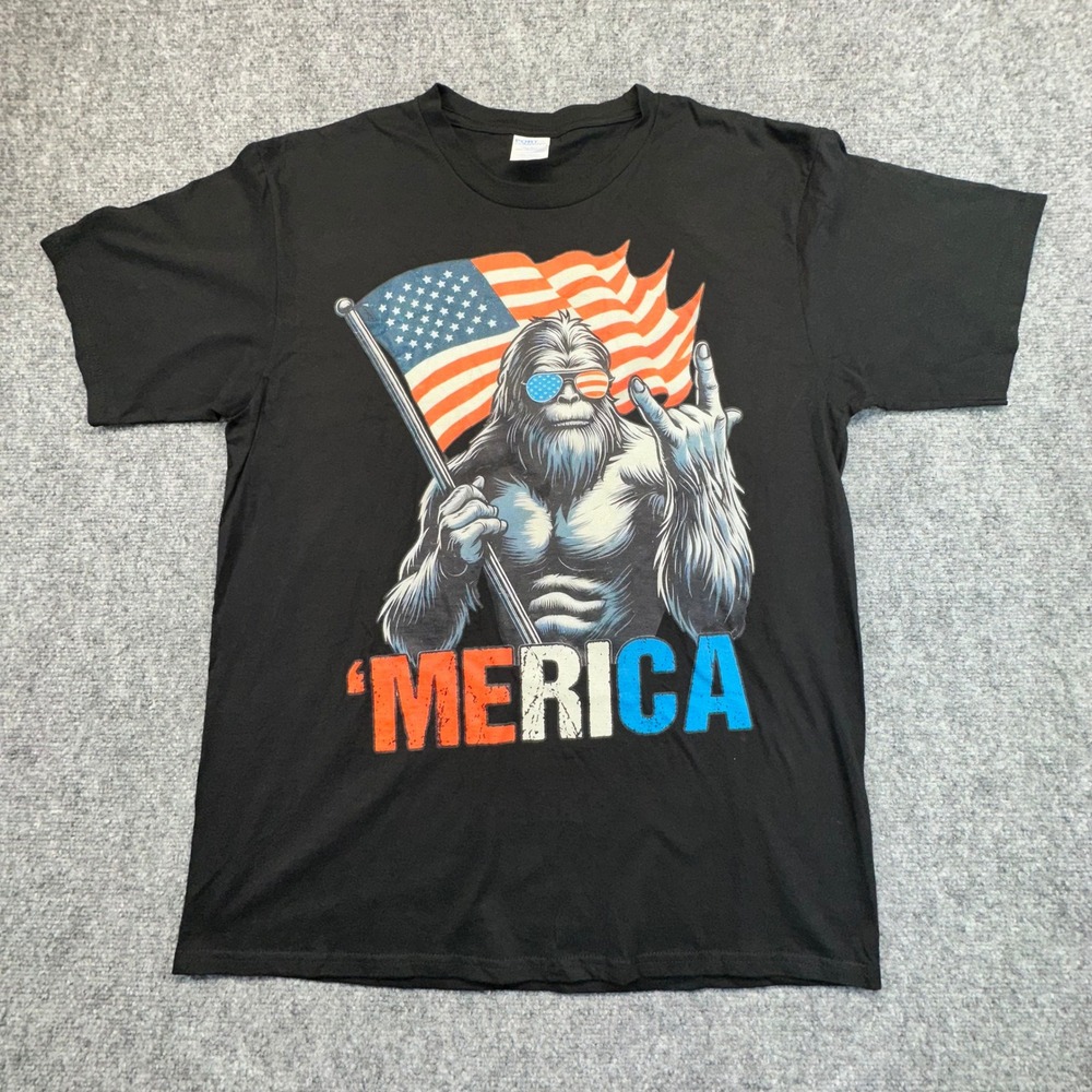 Port & Company Bigfoot Merica T-Shirt Mens Large Black USA Flag Sasquatch‎ Tee